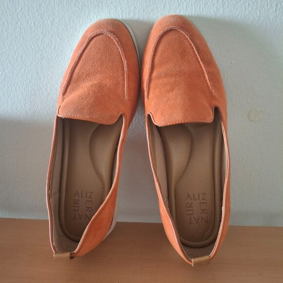 NATURALIZER Women's Annie Slip-On Loafers Shoes 8.5 M Orange Heel Pull-Tab - Picture 6 of 6